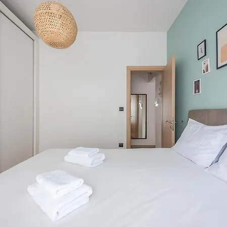 Confy Living Metaxourghio Metro Station Appartement