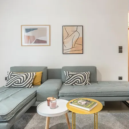 Confy Living Metaxourghio Metro Station Appartement