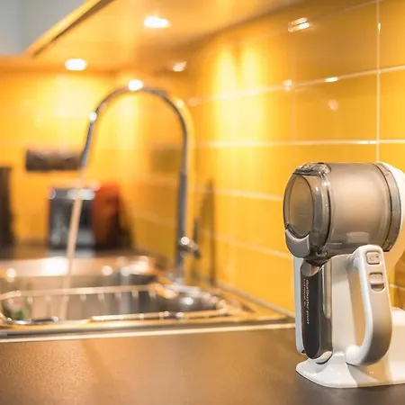 Appartement Confy Living Metaxourghio Metro Station *